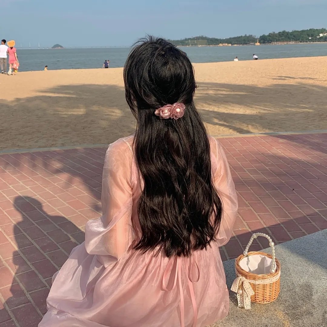 森林的黑暗心脏海报